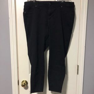 Dress Barn Black ankle pants. 14P